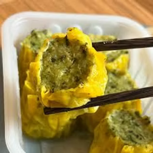 Optmeal雞胸肉燒賣 (芫荽口味/6粒裝/180g) ｜ 芫荽控必食清新香氣、低卡低脂高蛋白質、香港製造健康點心首選（嚴選泰國無激素雞胸肉、微波/蒸煮即食、輕鬆享受無負擔美味）
