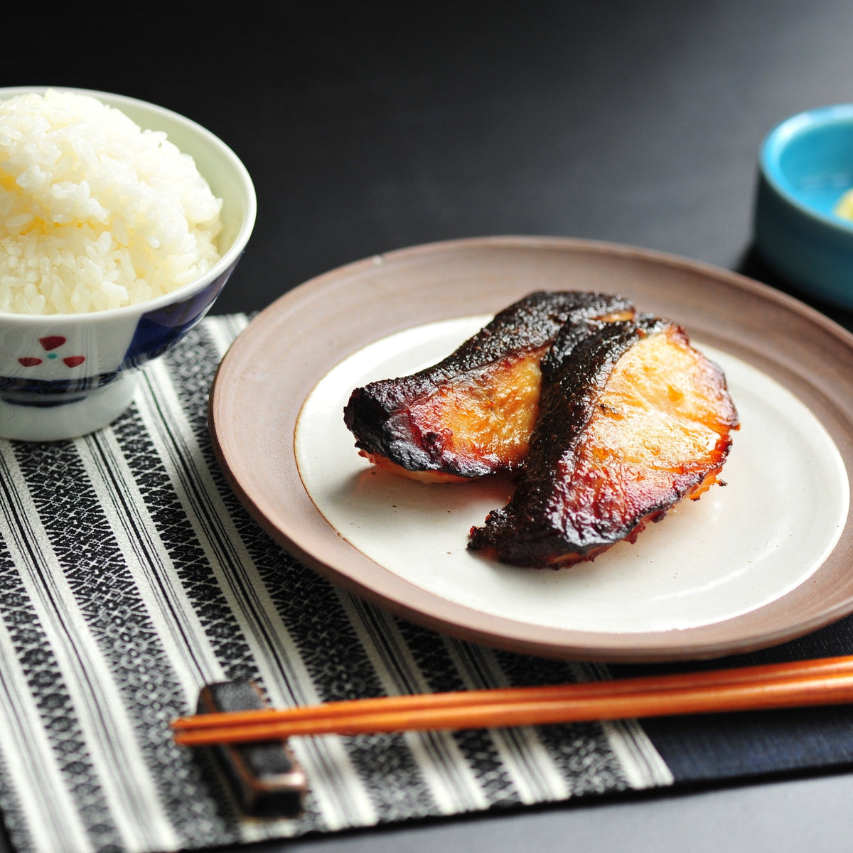 日式西京燒比目魚 (2件裝/140g) ｜ 日本傳統料亭級西京味噌黃金比例醃漬、嚴選頂級深海比目魚（肉質細緻如脂入口即化、甘香濃郁不膩口，輕鬆打造五星級日式定食與質感饗宴）